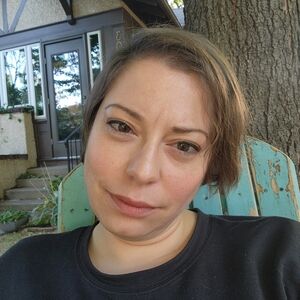 Meet your Posher, Cassia